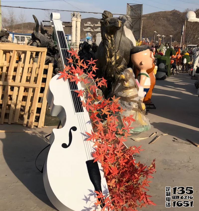 戶外創意玻璃鋼仿真白色大提琴雕塑 戶外創意玻璃鋼仿真白色大提琴雕塑